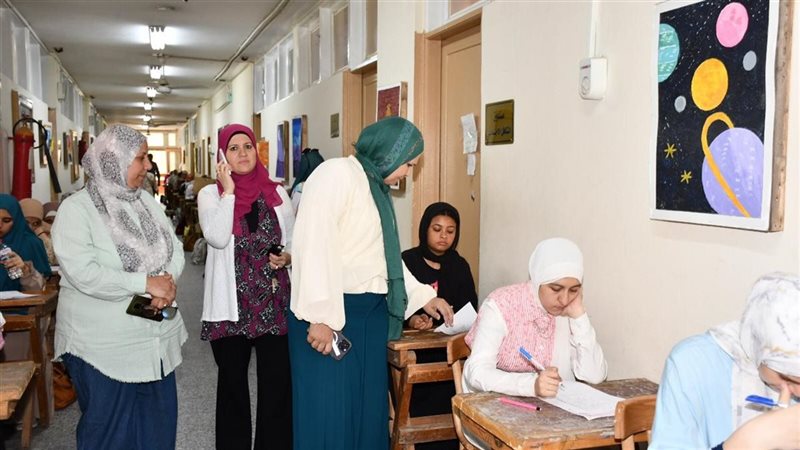 الامتحانات في كلية