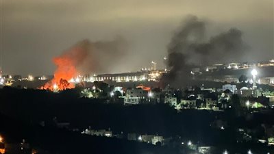 مستوطنون يهاجمون بلدة بروقين شمال الضفة ويضرمون النار في منازل الفلسطينيين