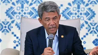 ماليزيا تنقد 