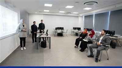 فريق طلابي بجامعة مصر للمعلوماتية يفوز بمنحة من هيئة إيتيدا