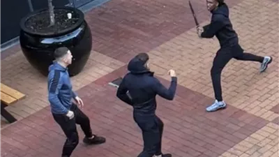 ذعر في أستراليا: اشتباكات دامية بالسواطير بين عصابات مسلحة|صور 