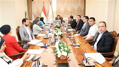 صبحي يبحث إطلاق حزمة برامج وأنشطة لتنمية النشء والتنمية المتكاملة