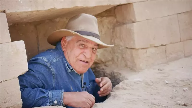 زاهي حواس