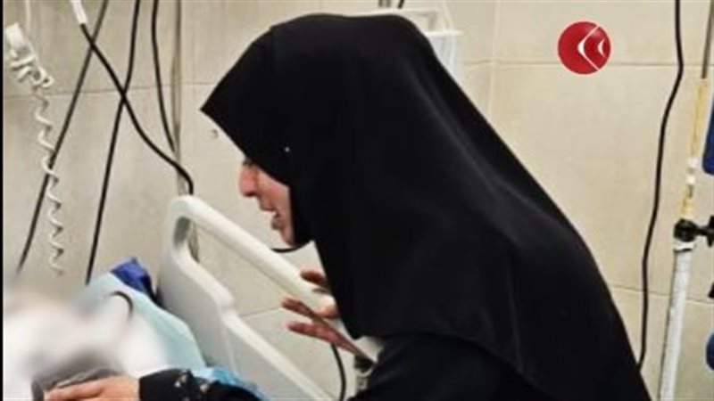 والدة الأطفال