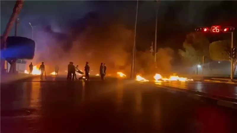 مظاهرات حاشدة ضد