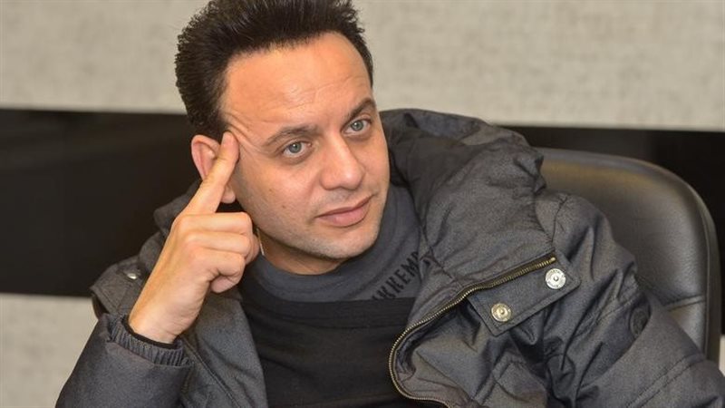 مصطفى قمر