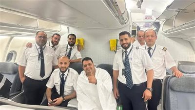 طائرته تعطلت مرتين..كيف تحدى 