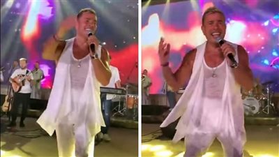 سخرية وانتقادات بسبب إطلالته.. عمرو دياب يتصدر فيسبوك بصور قديمة 