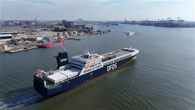 ميناء دمياط يستقبل 11 سفينة حاويات وبضائع خلال 24 ساعة 