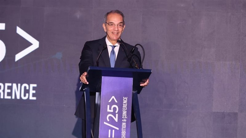 وزير الاتصالات 