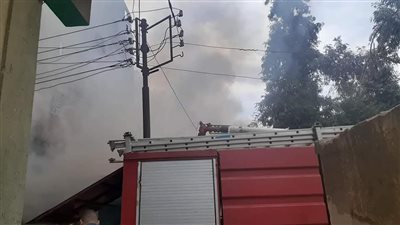 حريق هائل يلتهم منزلين بقرية شفيق في منيا القمح.. وجهود مكثفة للسيطرة عليه