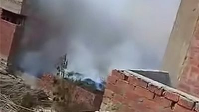 الحماية المدنية تسيطر على حريق هائل في 6 منازل بقرية شفيق بالشرقية