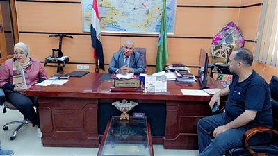 مدير تعليم الفيوم: متابعة رقابية مشددة لضبط الأعمال المالية والإدارية بالمدارس