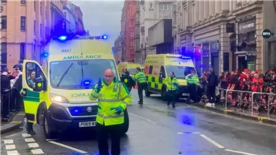 احتفال تحوّل إلى رعب.. مشاهد مروعة توثق حادث دهس في ليفربول| صور وفيديو