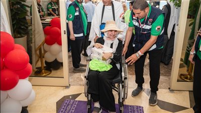 وزيرة التضامن تتابع تفويج حجاج الجمعيات وتوجه الاستجابة الفورية لمتطلباتهم  