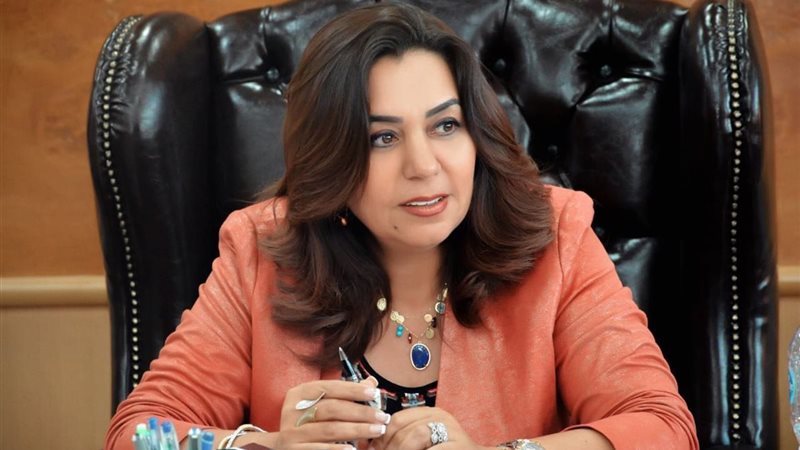 منال عوض