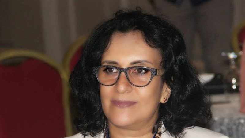 منى شماخ