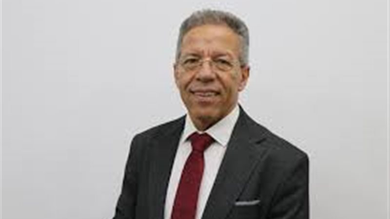 نقيب الأطباء أسامة