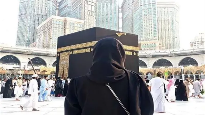 المرأة أثناء الطواف
