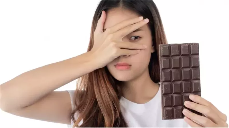أطعمة تسبب حب الشباب