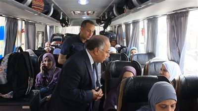 وكيل تضامن بني سويف يودع 230 من الحجاج بالجمعيات الأهلية