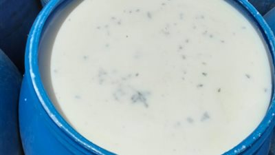 التحفظ على 1400 لتر لبن وعصائر منتهية الصلاحية في حملة بمركز ببا