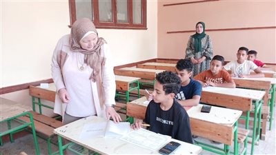 محافظ بني سويف يتابع ختام  أعمال امتحانات نهاية العام لصفوف النقل