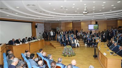 وزير الزراعة يفتتح المؤتمر الأول لمركز البحوث الزراعية للابتكار والتنمية  