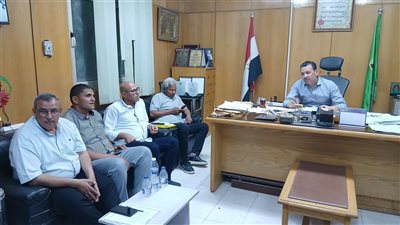 رئيس مدينة طامية يعقد اجتماعًا تنسيقيًا مع رؤساء الوحدات المحلية