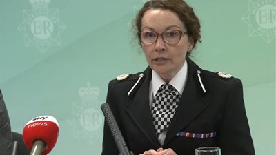 الشرطة البريطانية «11 شخصًا ما زالوا في المستشفى على إثر حادث ليفربول»