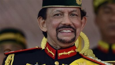 بسبب الإجهاد .. نقل سلطان بروناي حسن بلقية إلى مستشفى