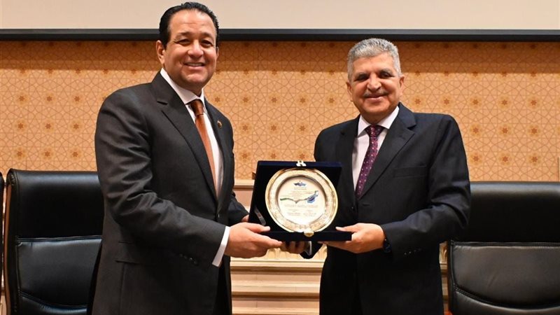النائب علاء عابد