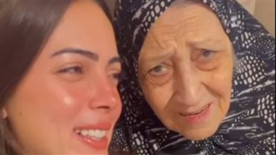 نبيلة عبيد تنعي جدة وئام مجدي ووالدة المخرج خالد الحجر