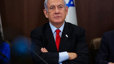 باحث سياسي : حكومة نتنياهو تستخدم الحرب لتهجير وتجويع الفلسطينيين