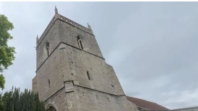  منذ 500 عام.. ساعة بلا عقارب تدق كل ربع ساعة فى بريطانيا