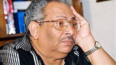 في ذكرى رحيله 15.. أسامة أنور عكاشة الحاضر بأعماله الباقية | فيديو