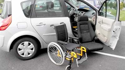 خليها تصدي... الحكومة ترفض مطالب مستوردي سيارات المعاقين |خاص