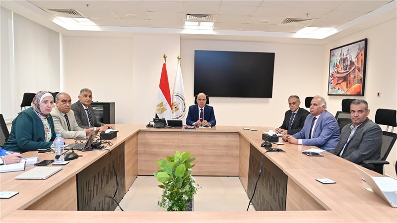 لقاء وزير الرى