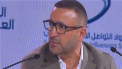 أحمد السقا في قمة الإعلام العربي: أنا سنجل وبحترم أم أولادي وما زلنا أصدقاء 