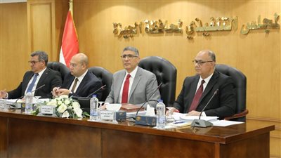 محافظ الجيزة يناقش خطة العمل خلال عيد الأضحى المبارك