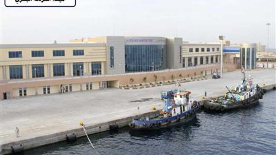 إعادة فتح ميناء الغردقة البحرى وانتظام الحركة الملاحية بموانئ البحر الأحمر 