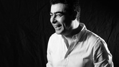 نادر عباسي:  هشام نزيه هيعمل عظمة في افتتاح المتحف الكبير