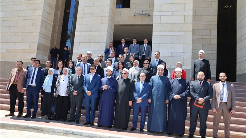 وزير الأوقاف واتحاد