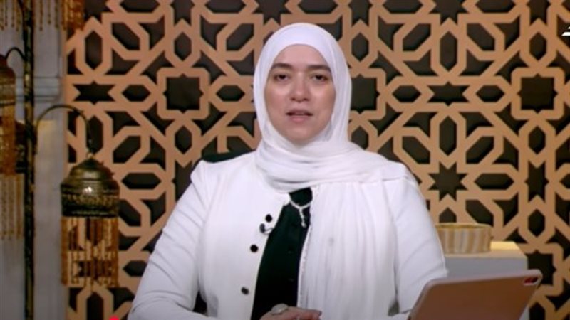 الدكتورة دينا أبو