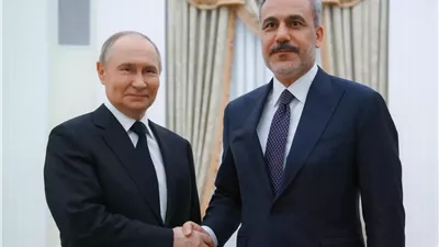 موسكو ستناقش مقترحات السلام.. وزير الخارجية التركي يكشف تفاصيل لقاءه ببوتين