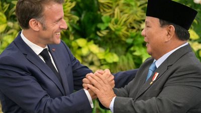 فرنسا وإندونيسيا تُوقعان اتفاق دفاعي وصفقات بـ11 مليار دولار