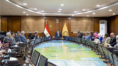 مجلس جامعة بني سويف يقرر إنشاء وحدة رصد المشكلات وتنفيذ مبادرات رئاسية