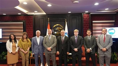 حزب مستقبل وطن يستقبل وفدا من السفارة الأمريكية | صور 