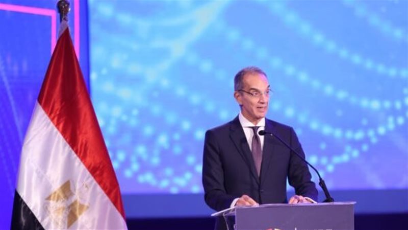 وزير الاتصالات وتكنولوجيا