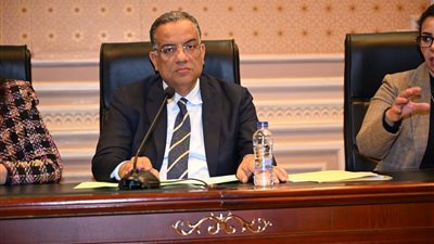 محمود مسلم: أمريكا لن تتبنى مقترح هدنة إلا بعد التوافق مع مصر